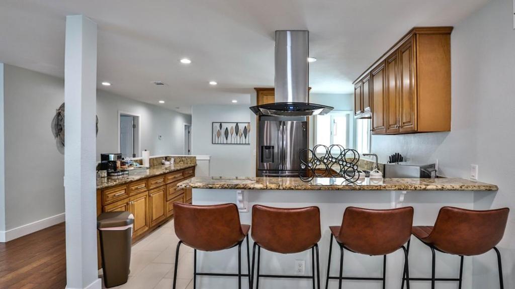 H&H Modern Lux 4Bd 1 King Suite 3 Queen Socal Disney Westminster Buitenkant foto